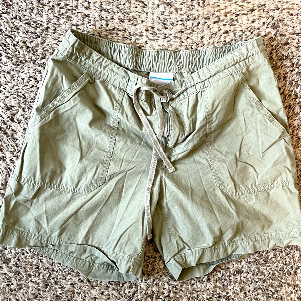 Columbia cargo shorts